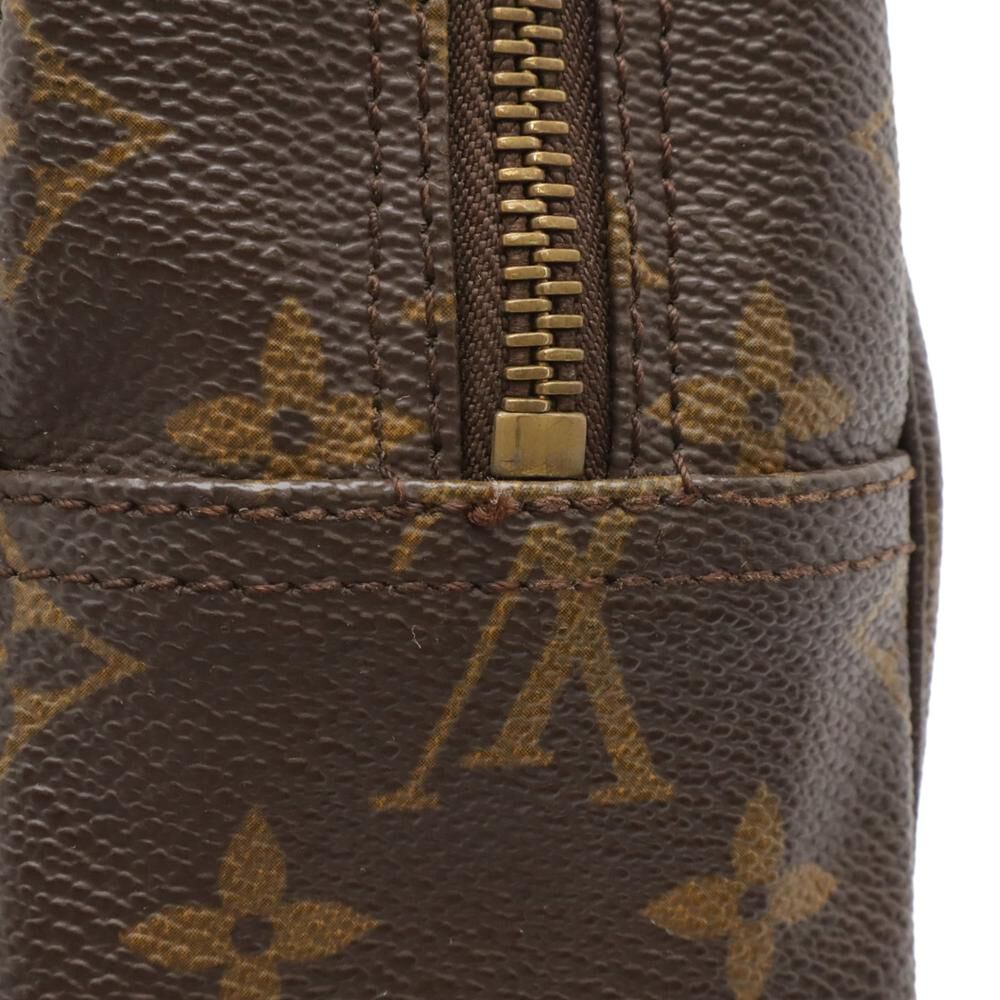 Louis Vuitton Clutch