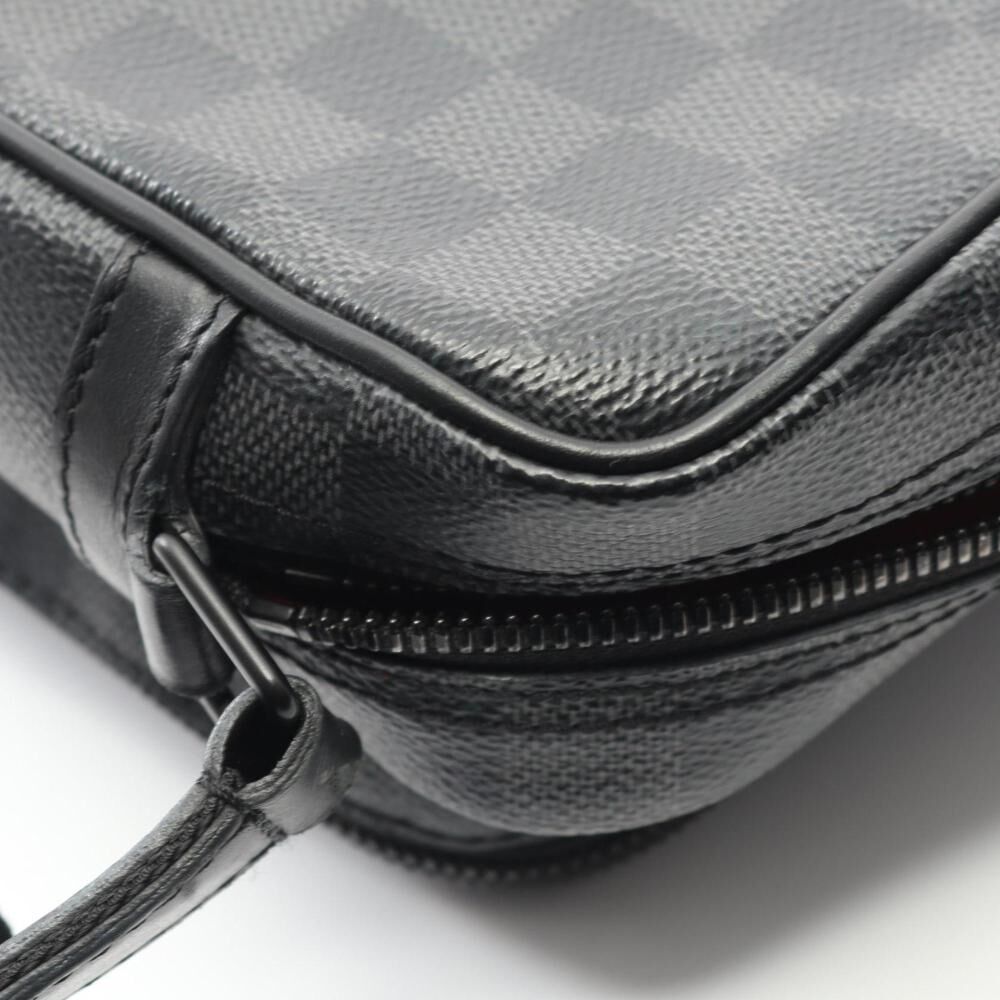Louis Vuitton Messenger