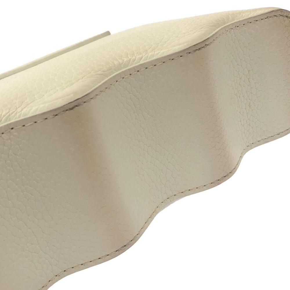 Louis Vuitton Capucines