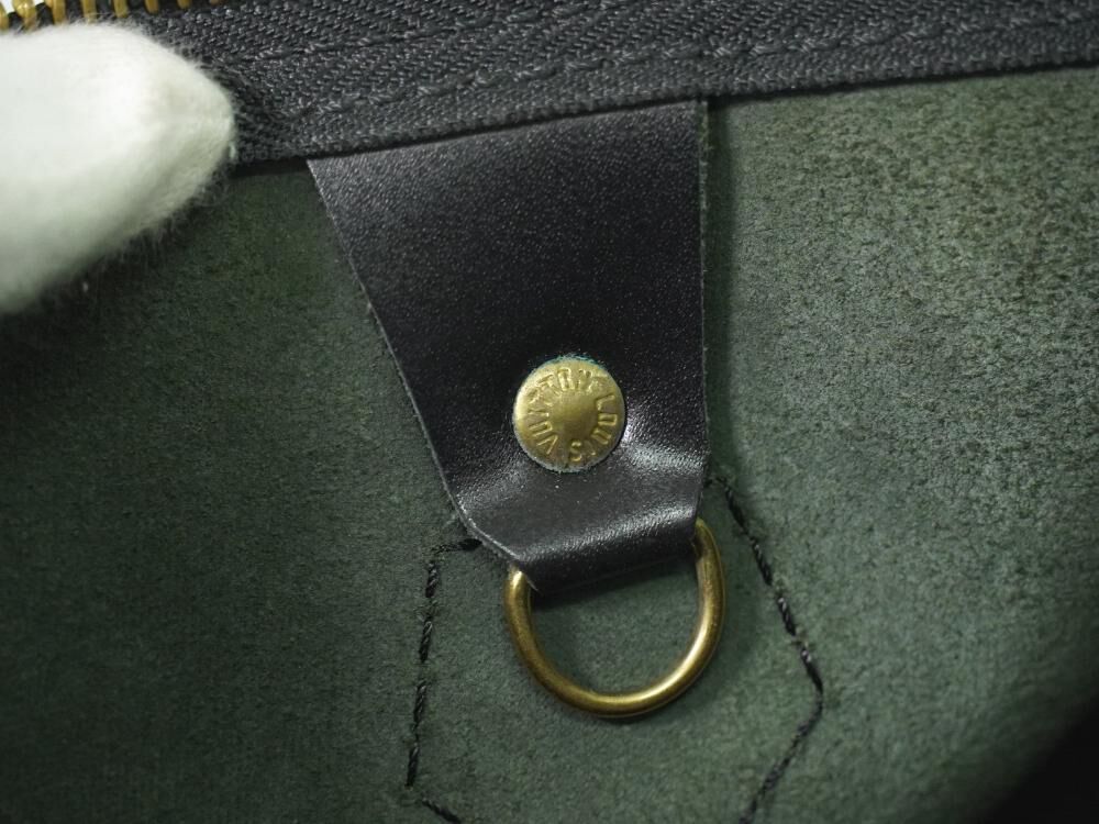 Louis Vuitton Speedy