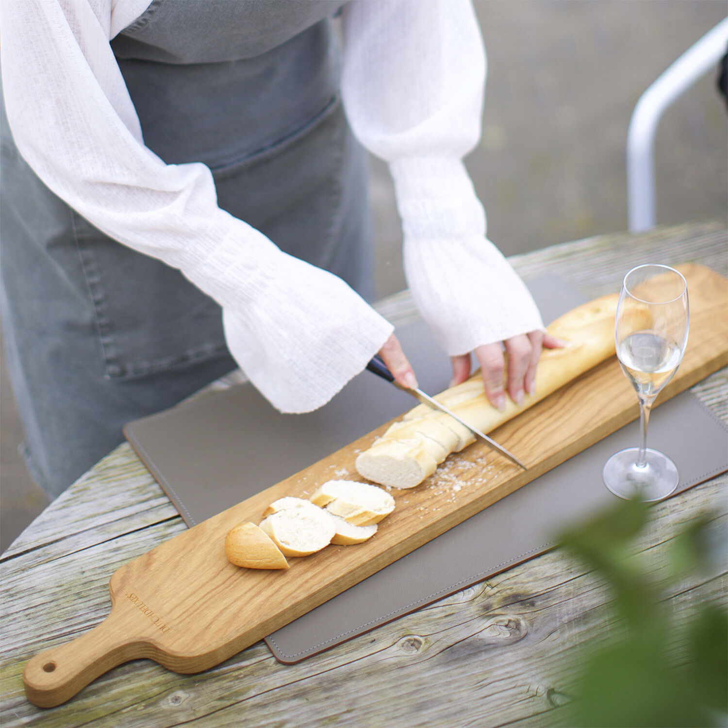 Sk&aelig;rebr&aelig;tter i massiv eg XL Stripe