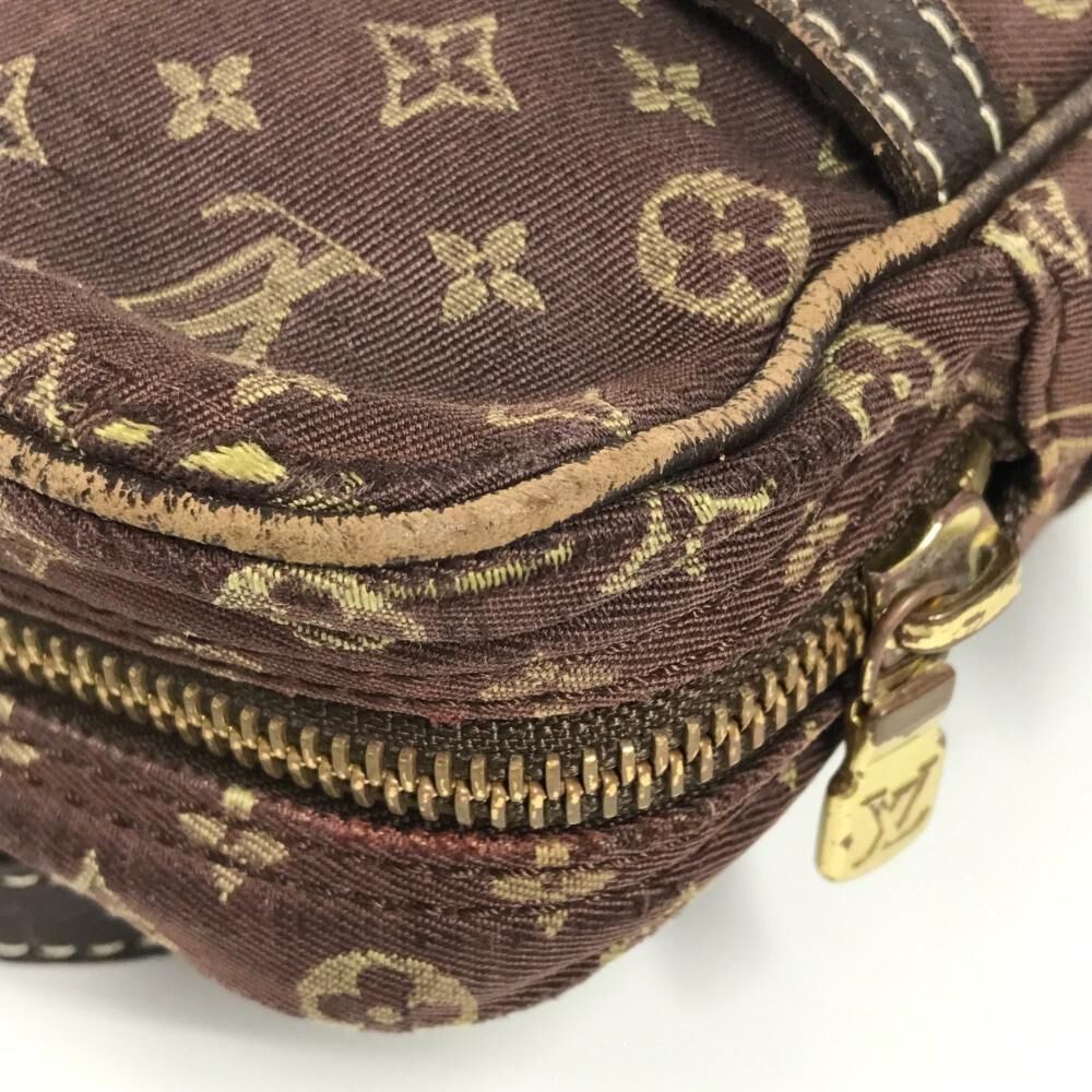 Louis Vuitton Shoulder Bags