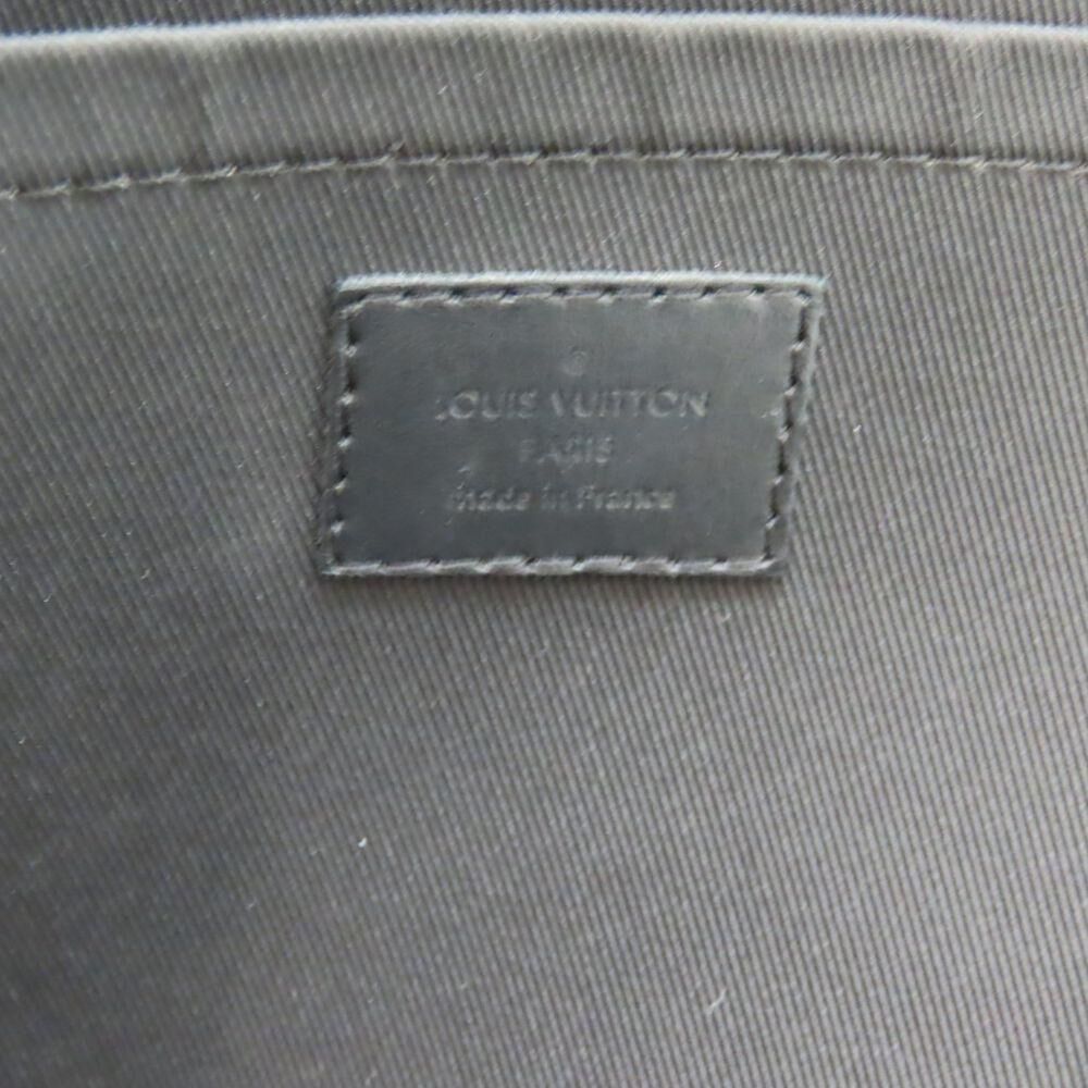 Louis Vuitton Clutch