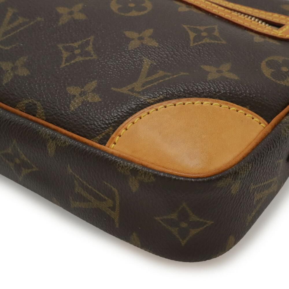 Louis Vuitton Clutch
