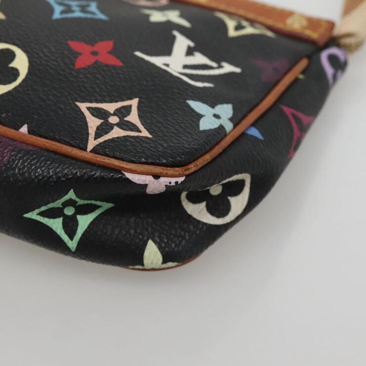 Louis Vuitton Pochette Accessoires