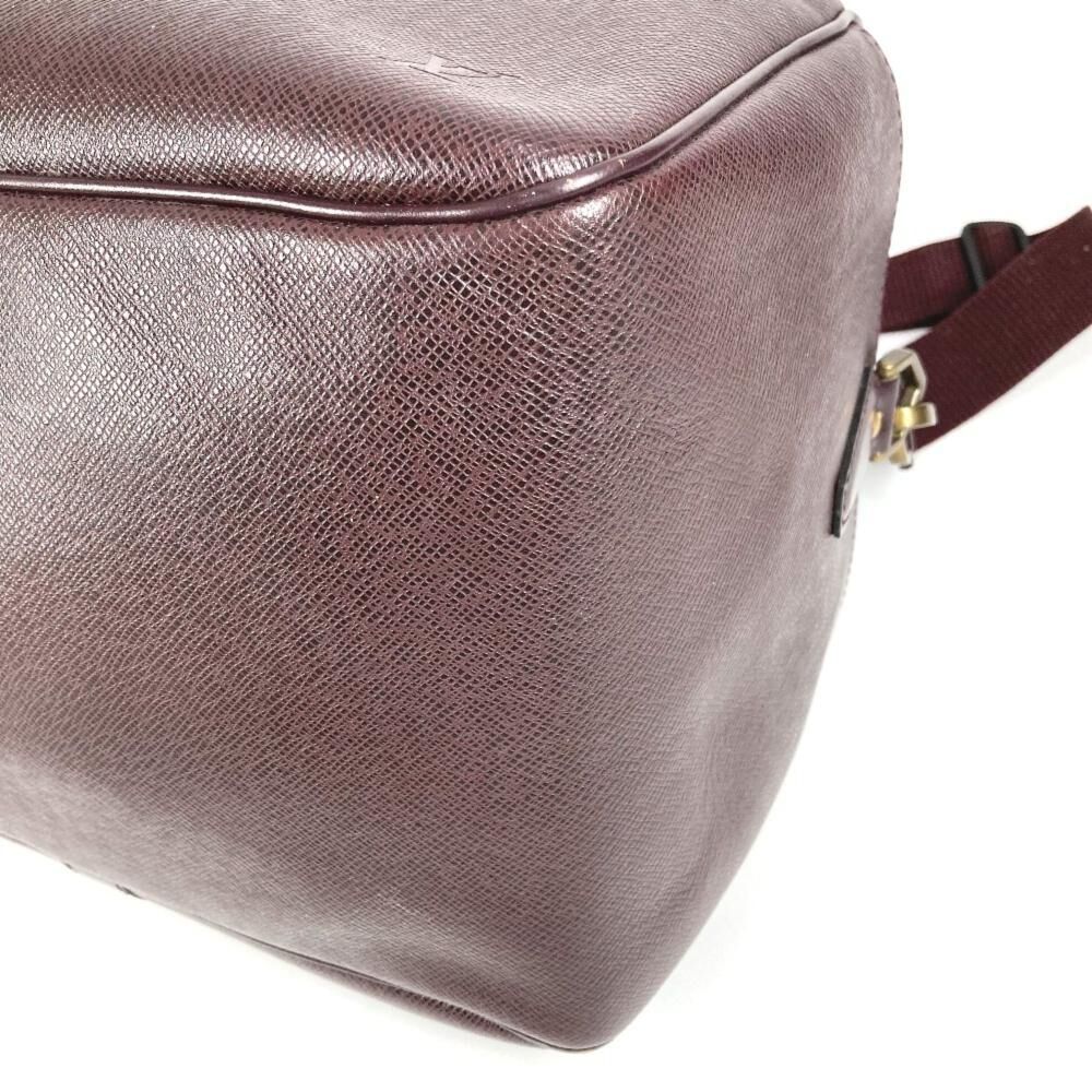 Louis Vuitton Taiga Kendall