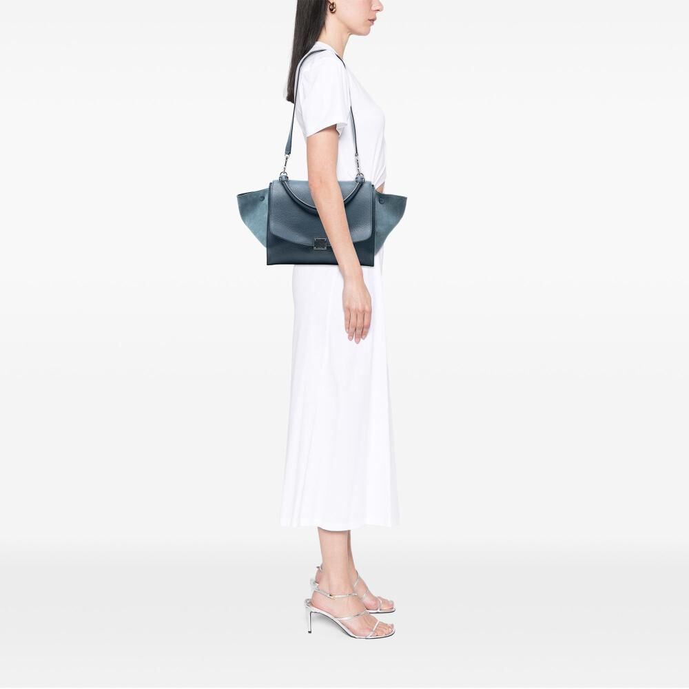 C&eacute;line Trapeze