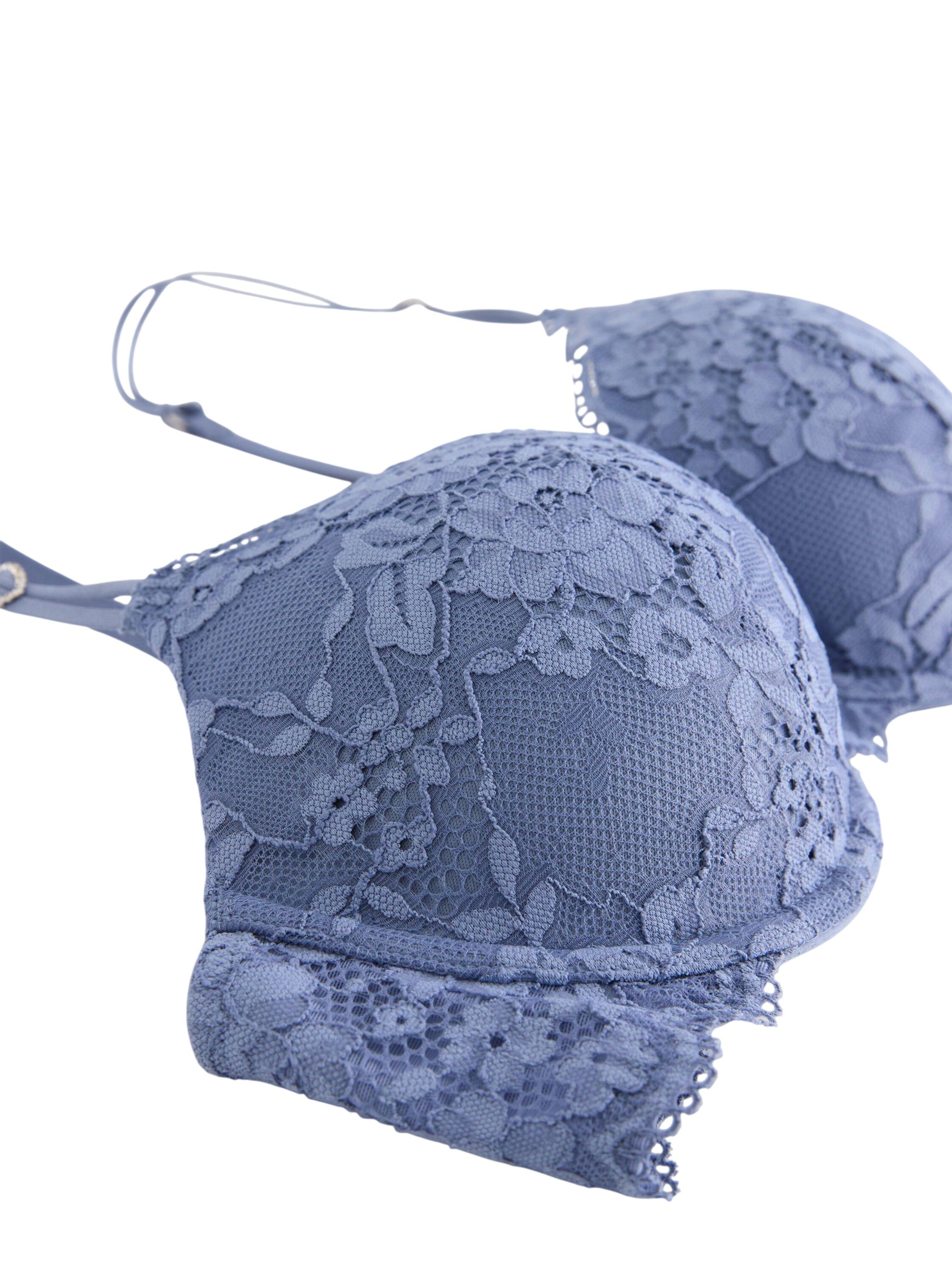 En bekv&auml;m t-shirt bh t&auml;ckt av mju