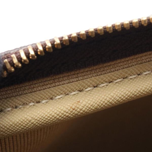 Louis Vuitton Reporter