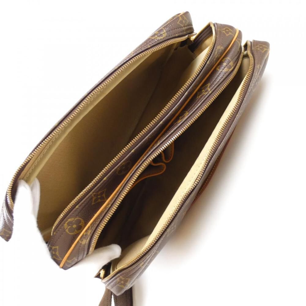 Louis Vuitton Reporter