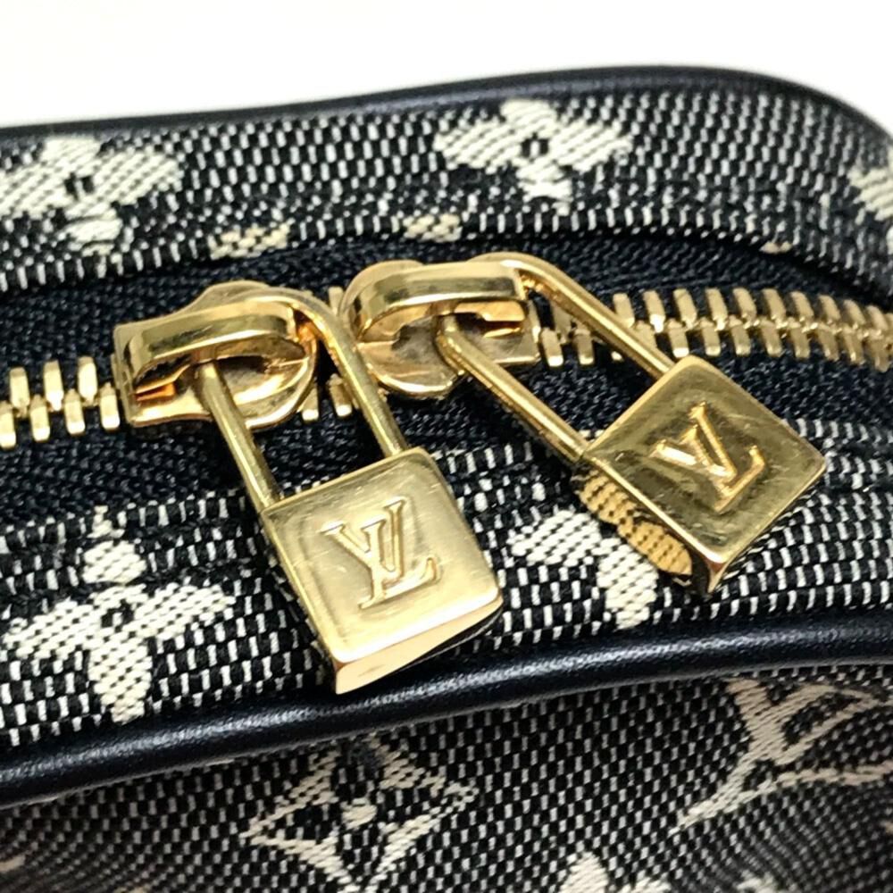 Louis Vuitton Pouch