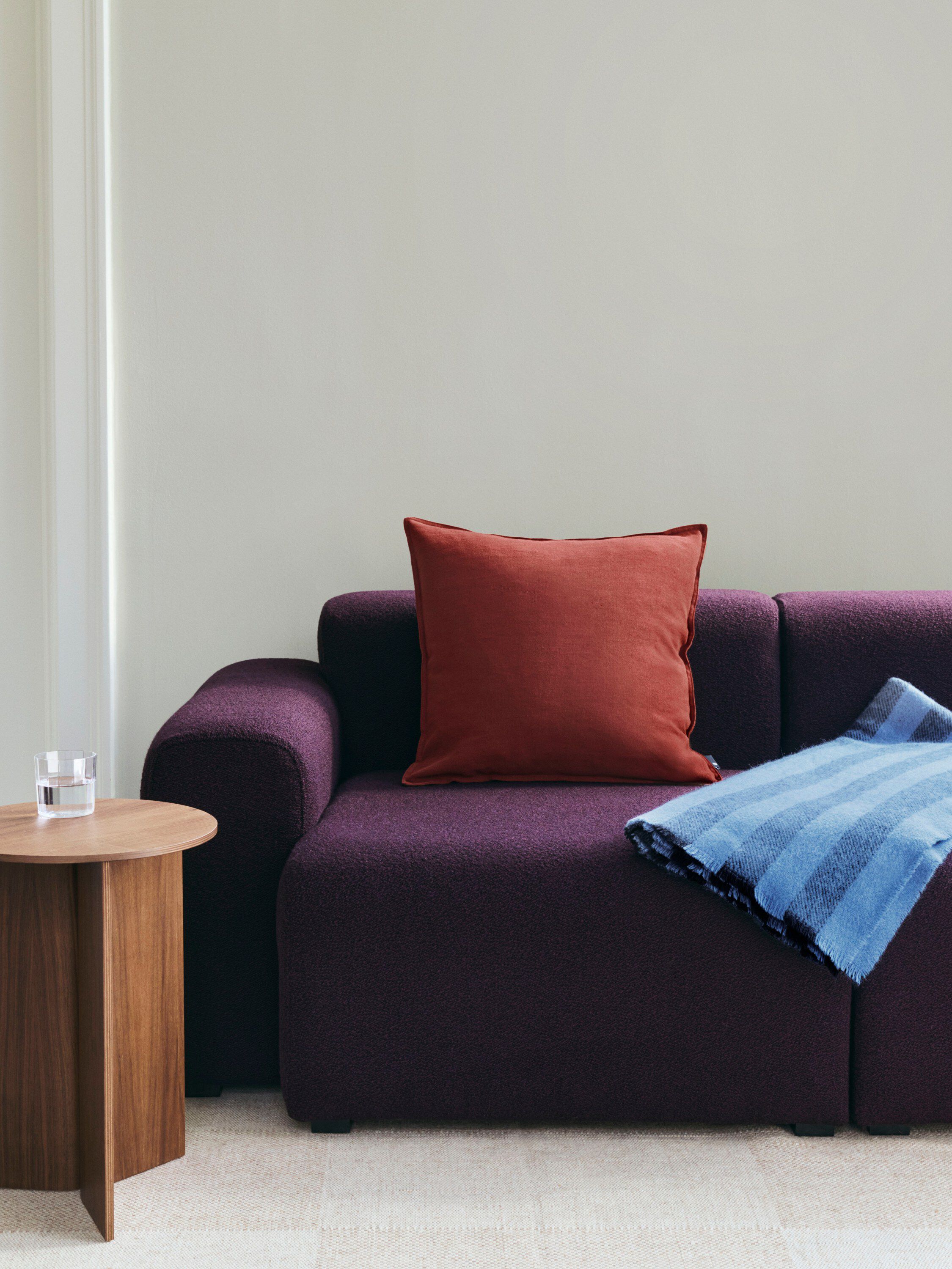 Plica Cushion-Story-Burgundy