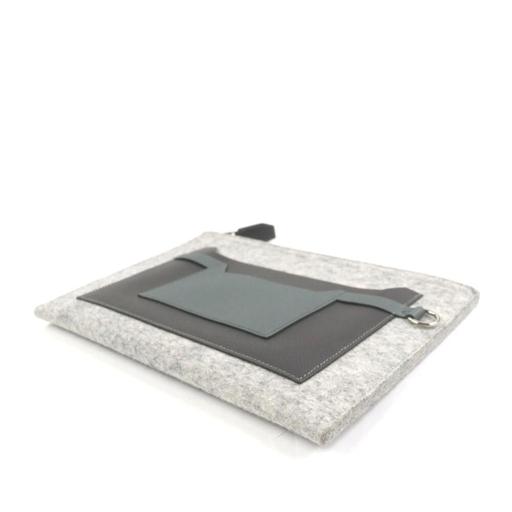 Herm&egrave;s Clutch