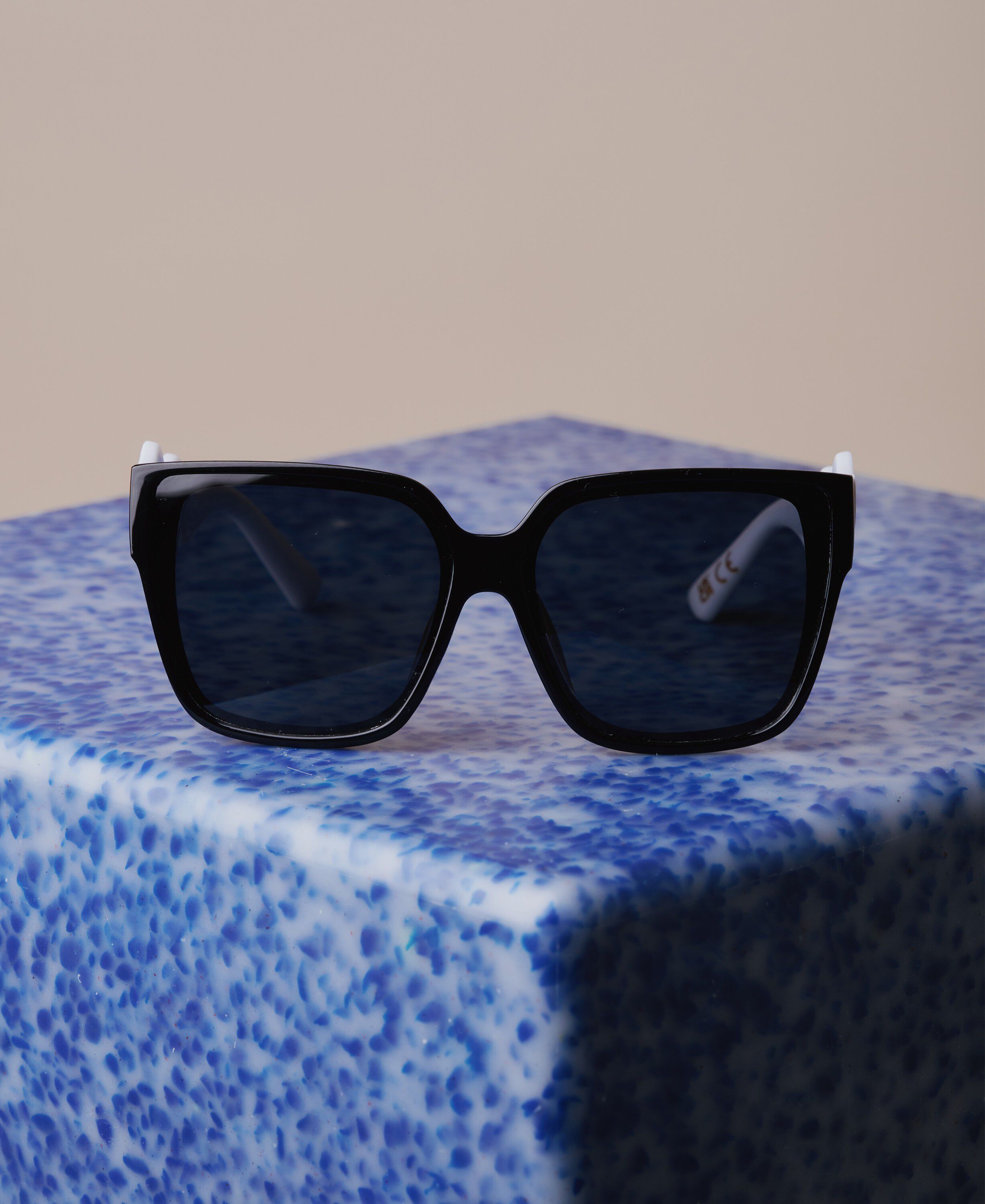 Danner x Cartel Square Sunnies - Nero/Shell