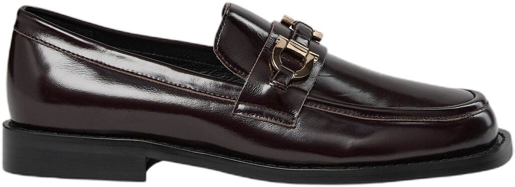 ALISASW LEATHER LOAFER