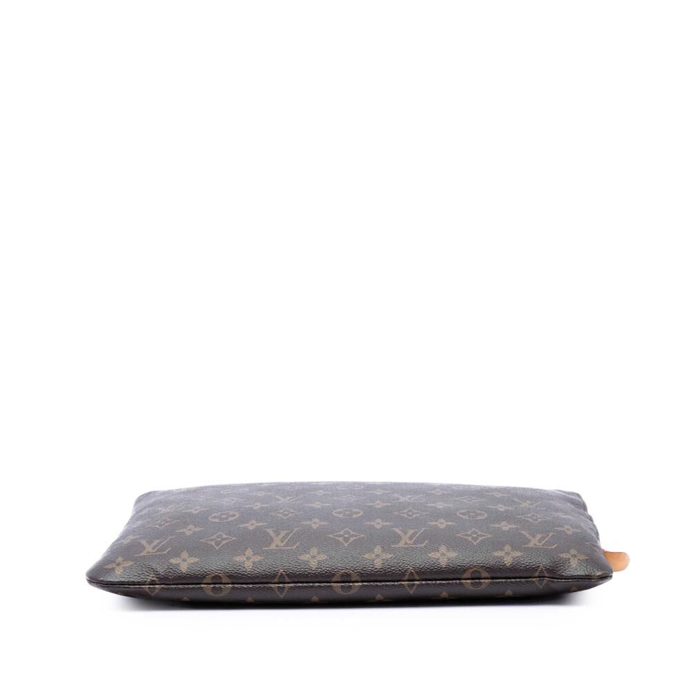 Louis Vuitton Clutch