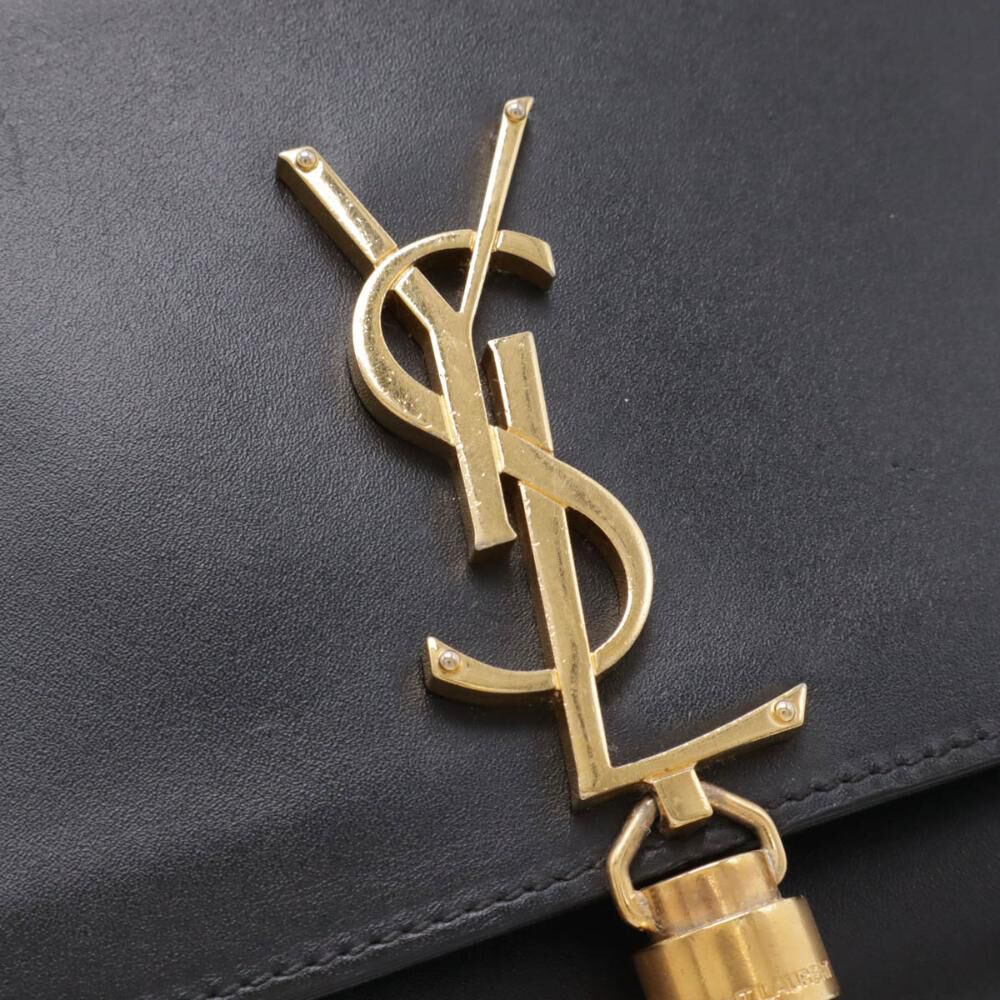 Yves Saint Laurent Shoulder Bag