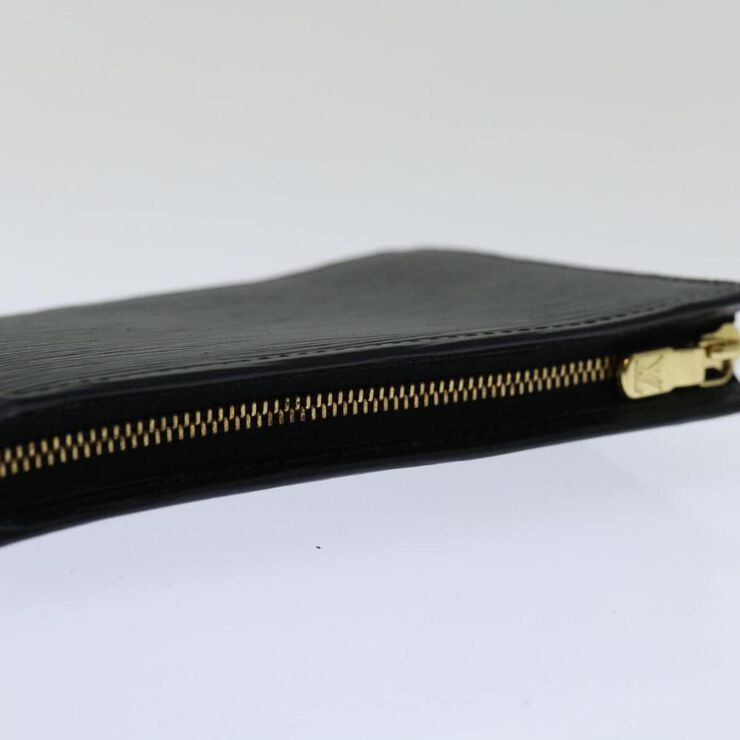 Louis Vuitton Poche Toilette