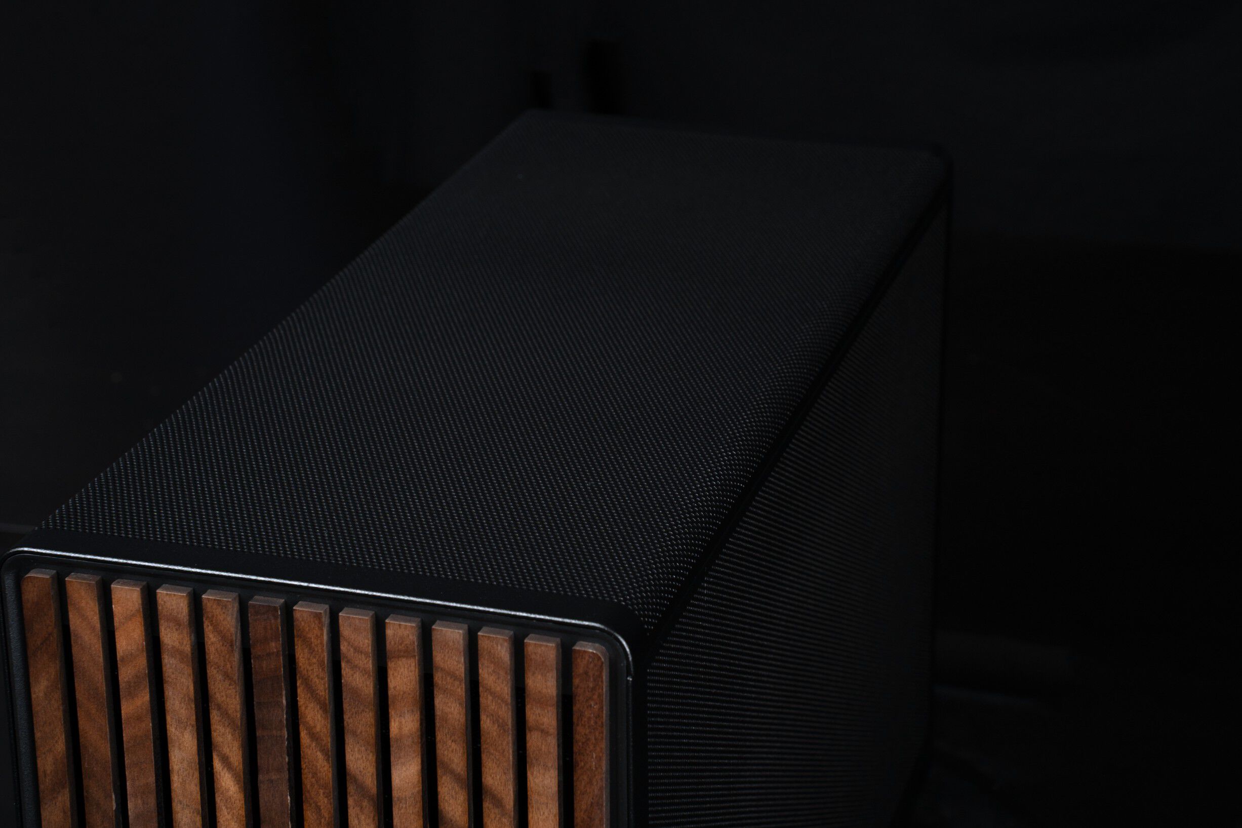 Max Bite Nordic 9070 XT Gaming PC