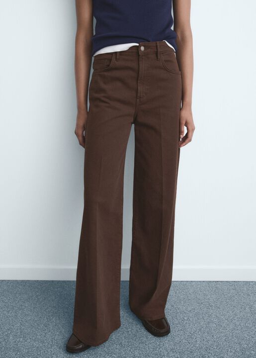 High-waisted wide-leg jeans