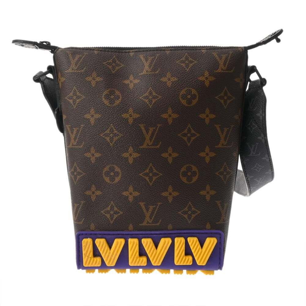 Louis Vuitton Shoulder Bags