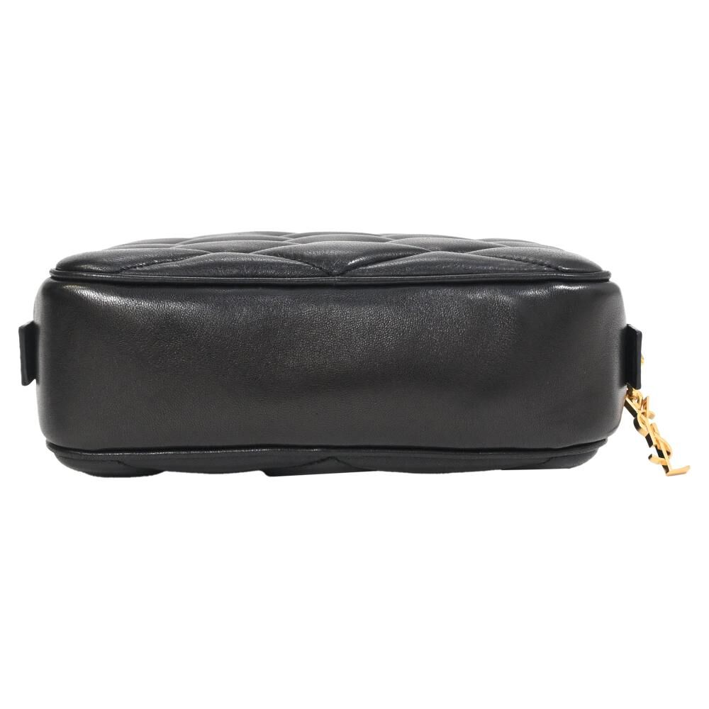 Yves Saint Laurent Pouch