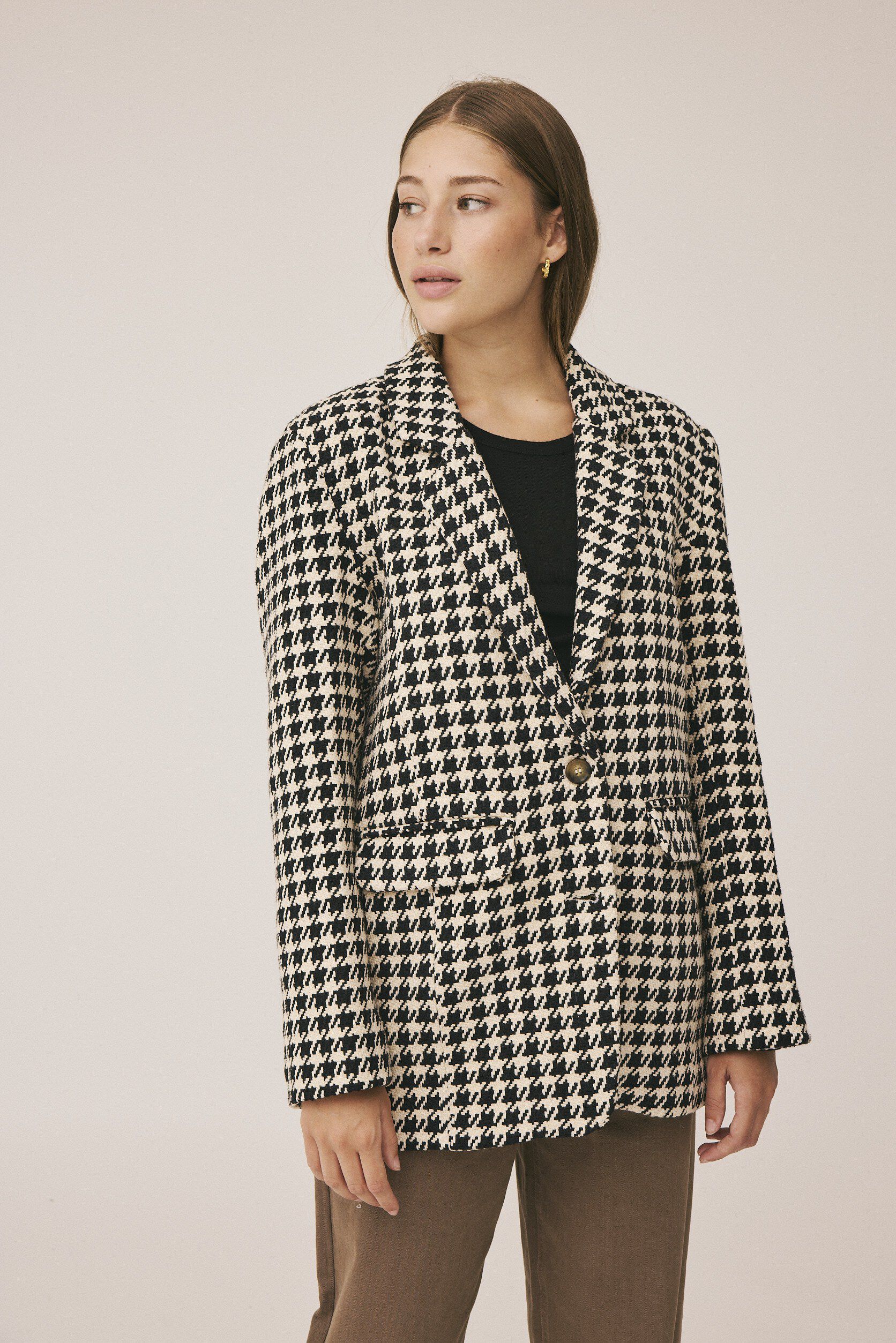 Kavajer & kostymv&auml;star