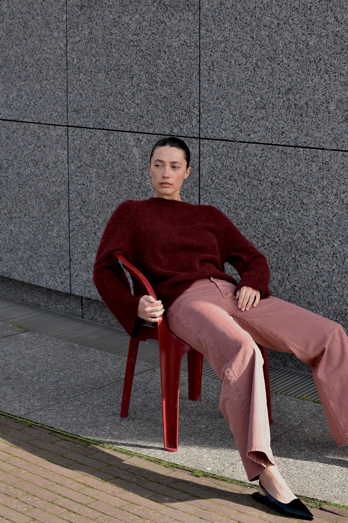 Fluffy split back sweater - Lott