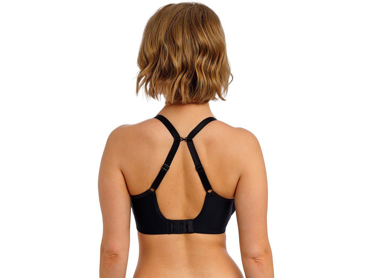 ESSENTIALLY SMOOTH UW�MOULDED BALCO