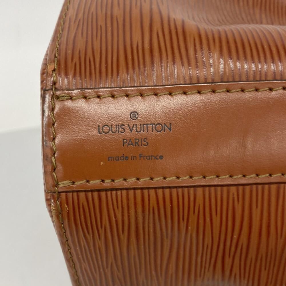 Louis Vuitton Shoulder Bags