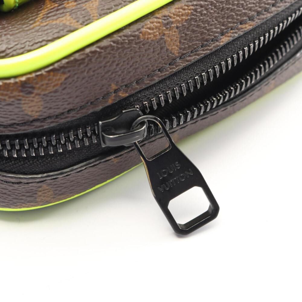 Louis Vuitton Shoulder Bags