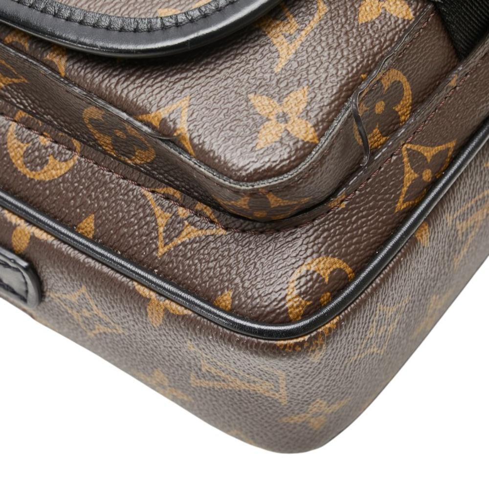 Louis Vuitton Messenger