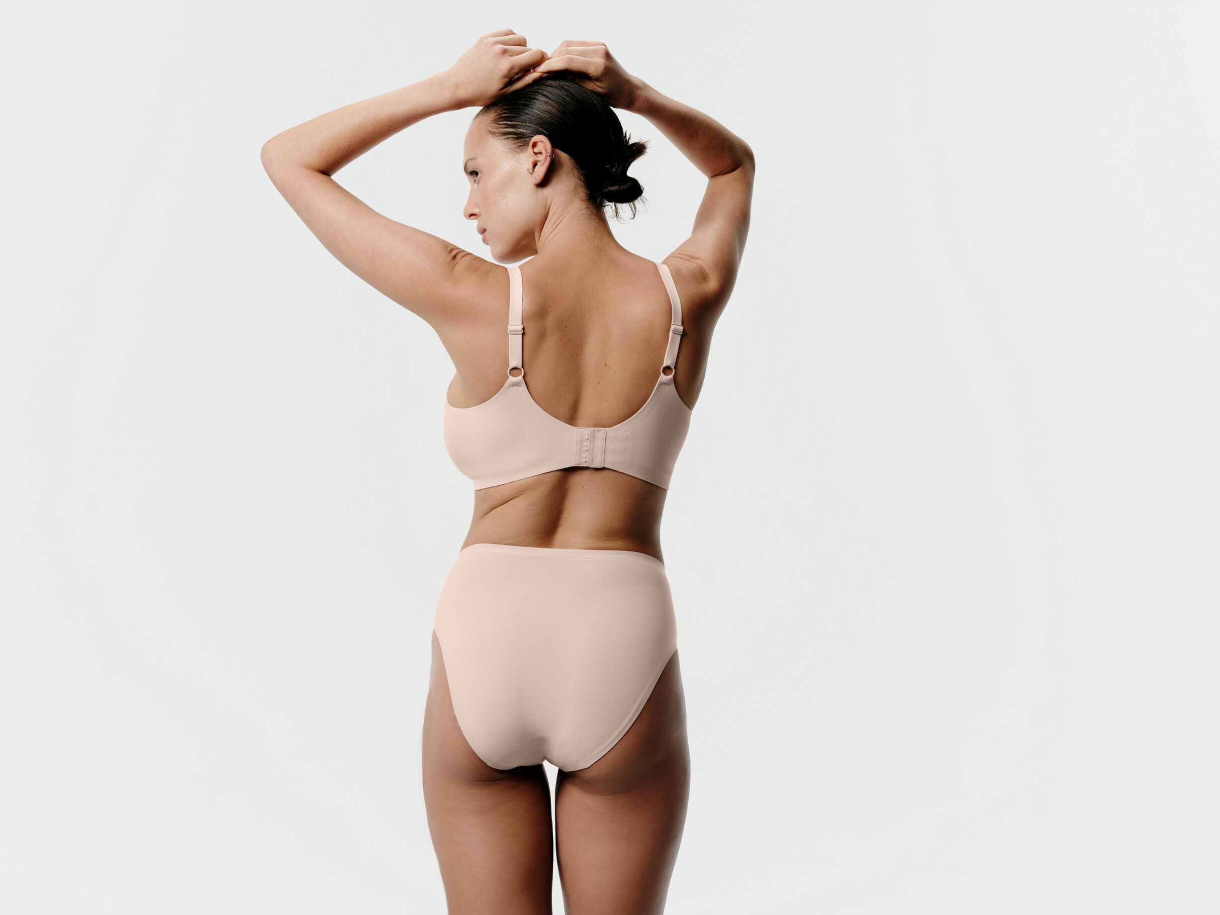 SoftStretch Power Wireless Support Bra