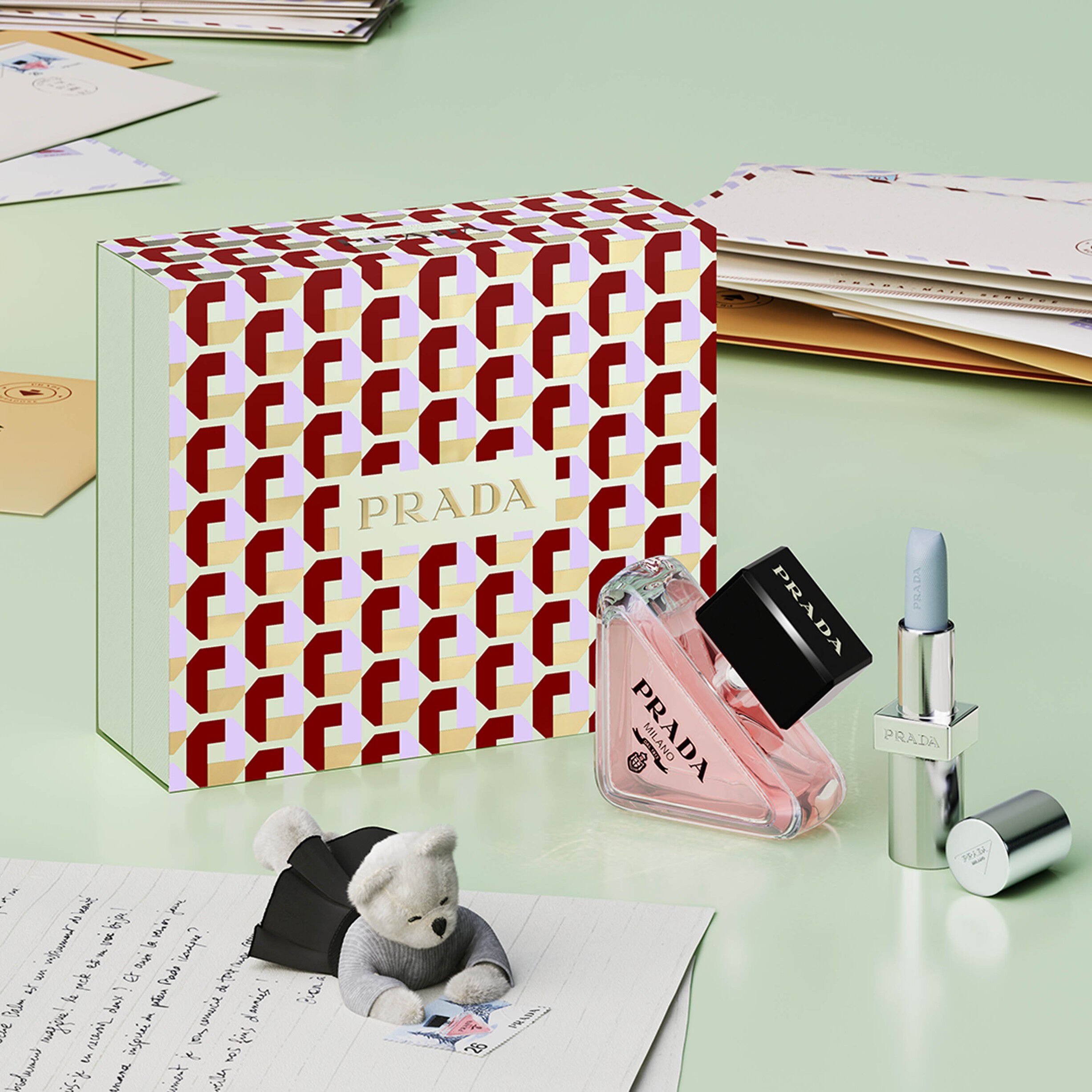 Paradoxe Eau de Parfum & Astral Pink Lip Balm Set