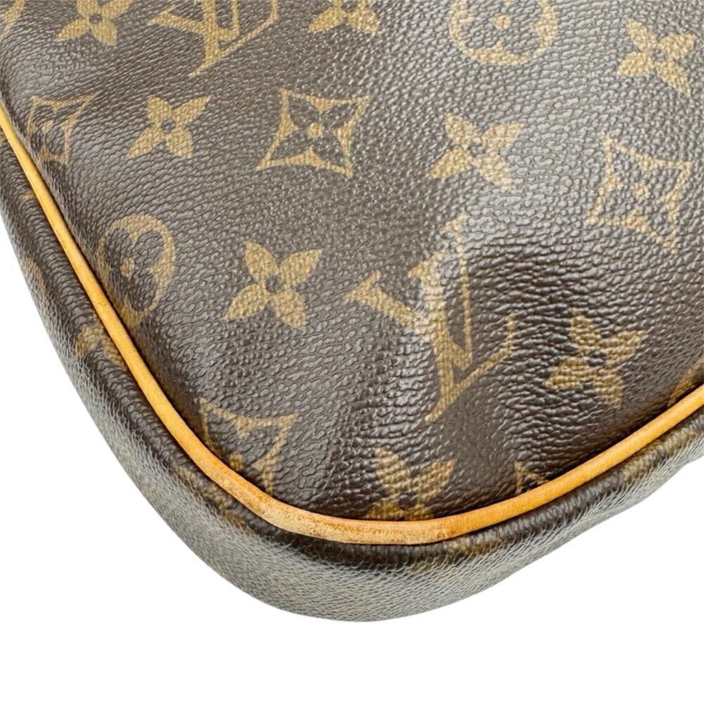 Louis Vuitton Shoulder Bags