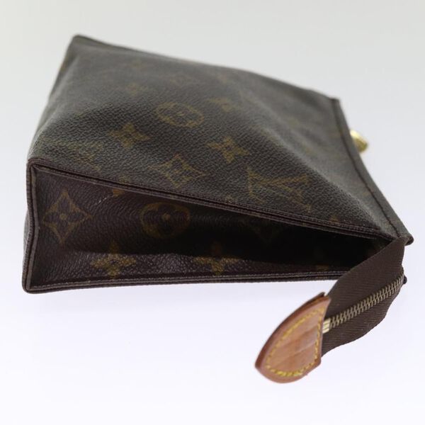 Louis Vuitton Poche Toilette