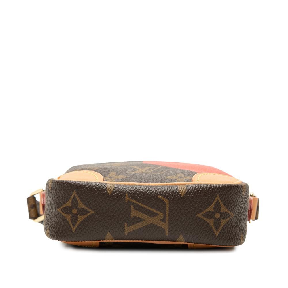 Louis Vuitton Shoulder Bags
