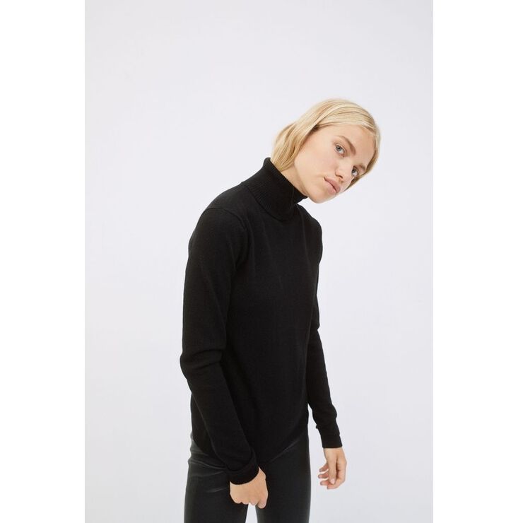 Zara Rollneck