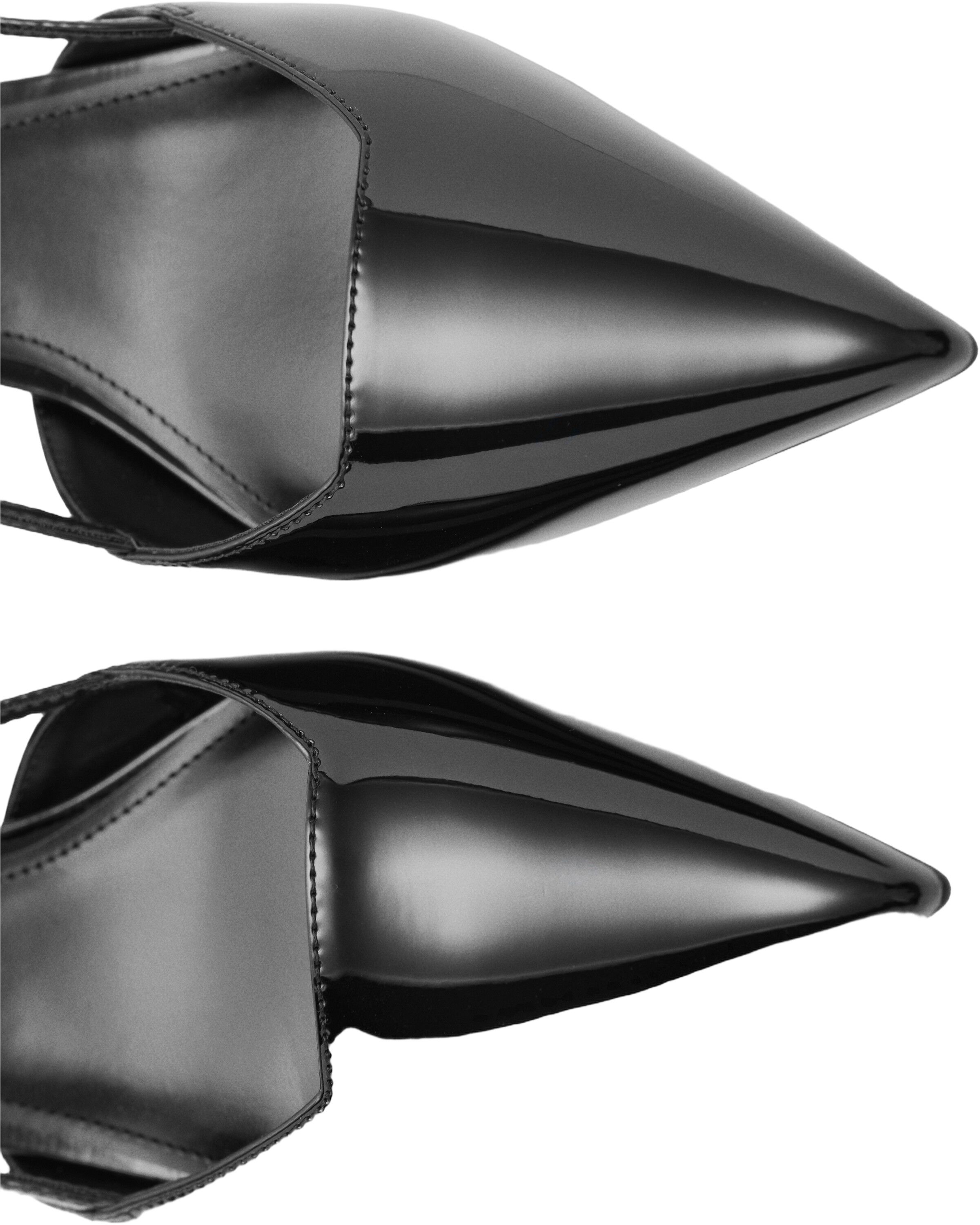 Patent heeled shoes