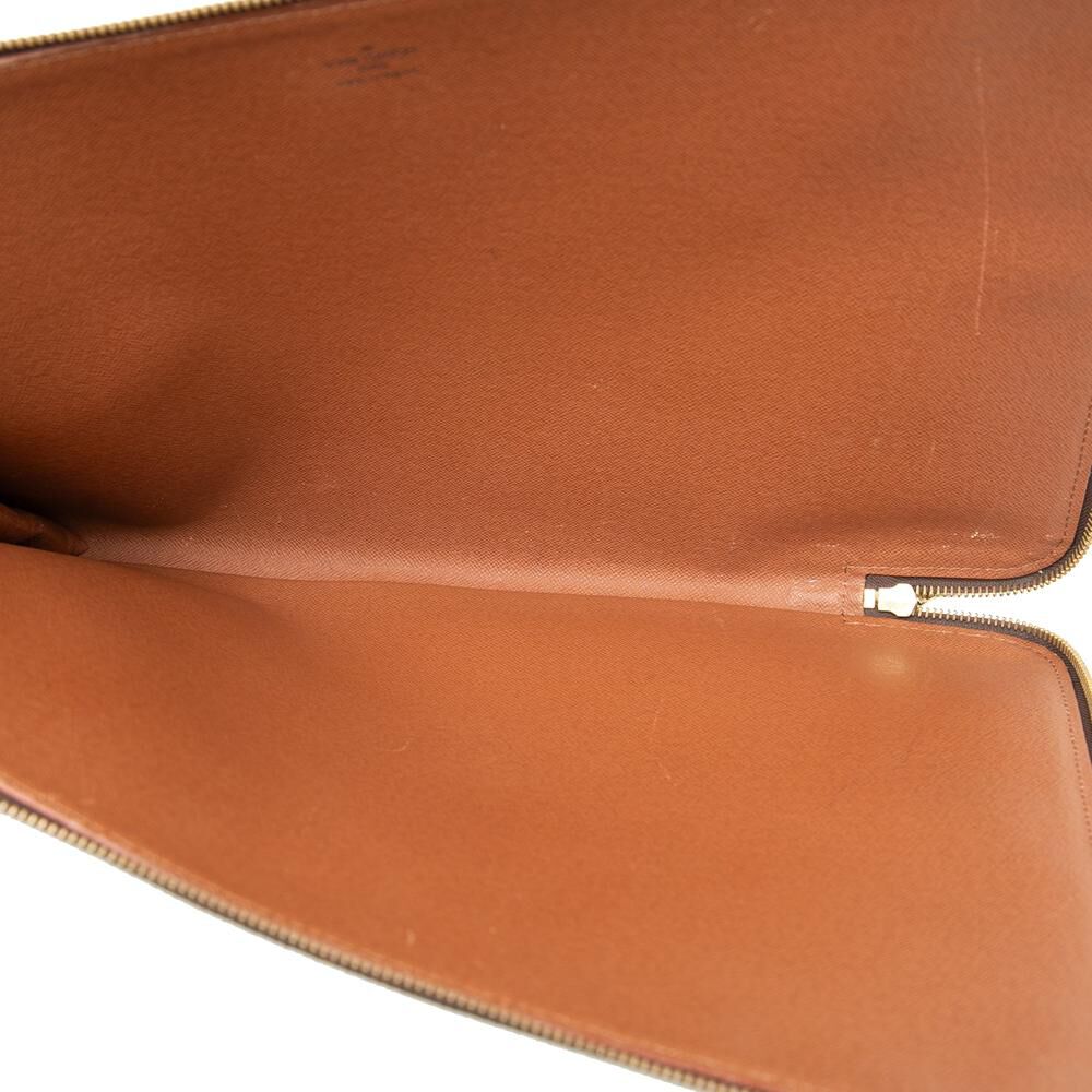 Louis Vuitton Poche Documents