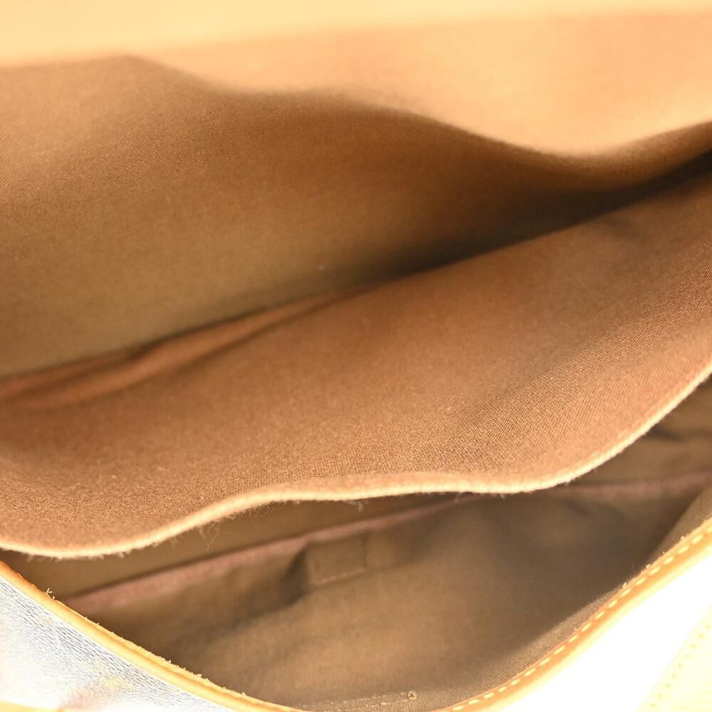 Louis Vuitton Saumur