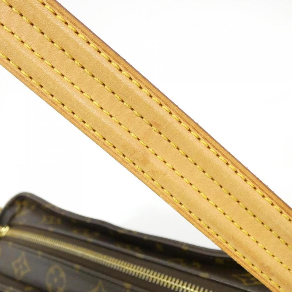 Louis Vuitton Shoulder Bags