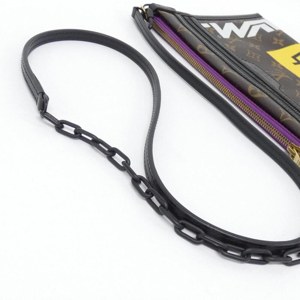 Louis Vuitton Shoulder Bags