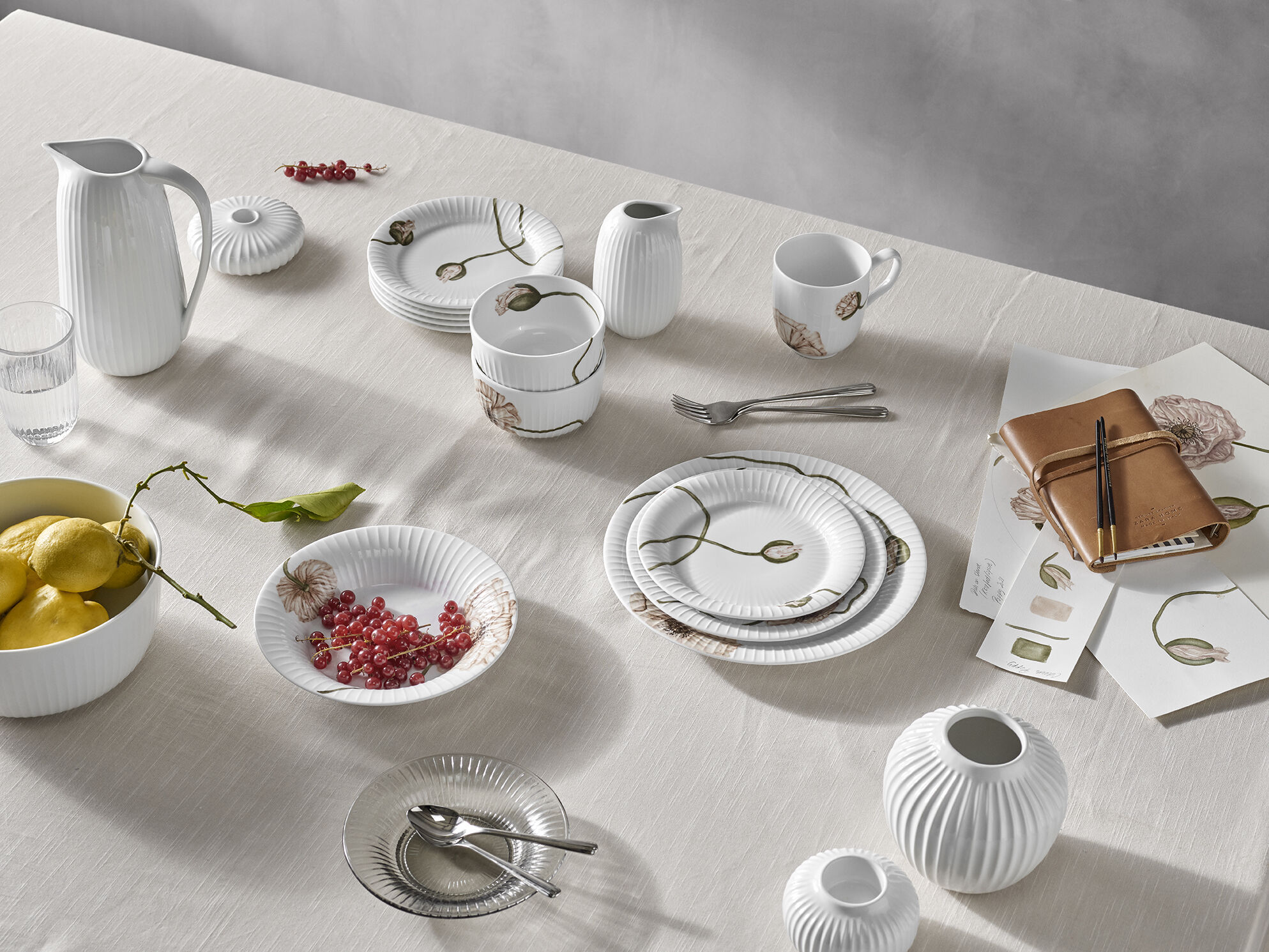 Hammersh&oslash;i Poppy Sk&aring;l &Oslash;12 cm hvid med dekoration