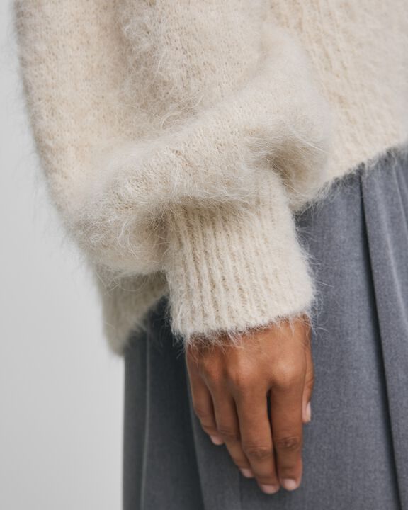 MSCHThira Salmia Pullover