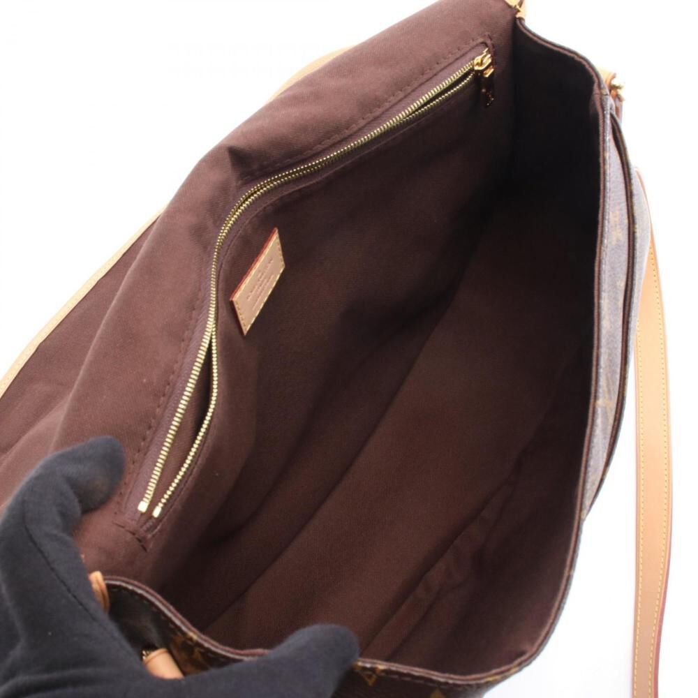 Louis Vuitton Menilmontant