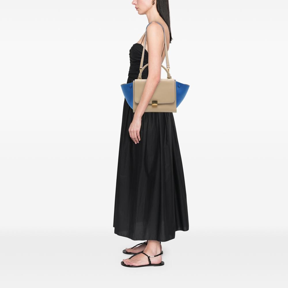 C&eacute;line Trapeze
