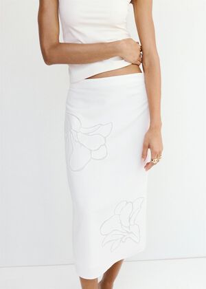Linen skirt with floral embroidery