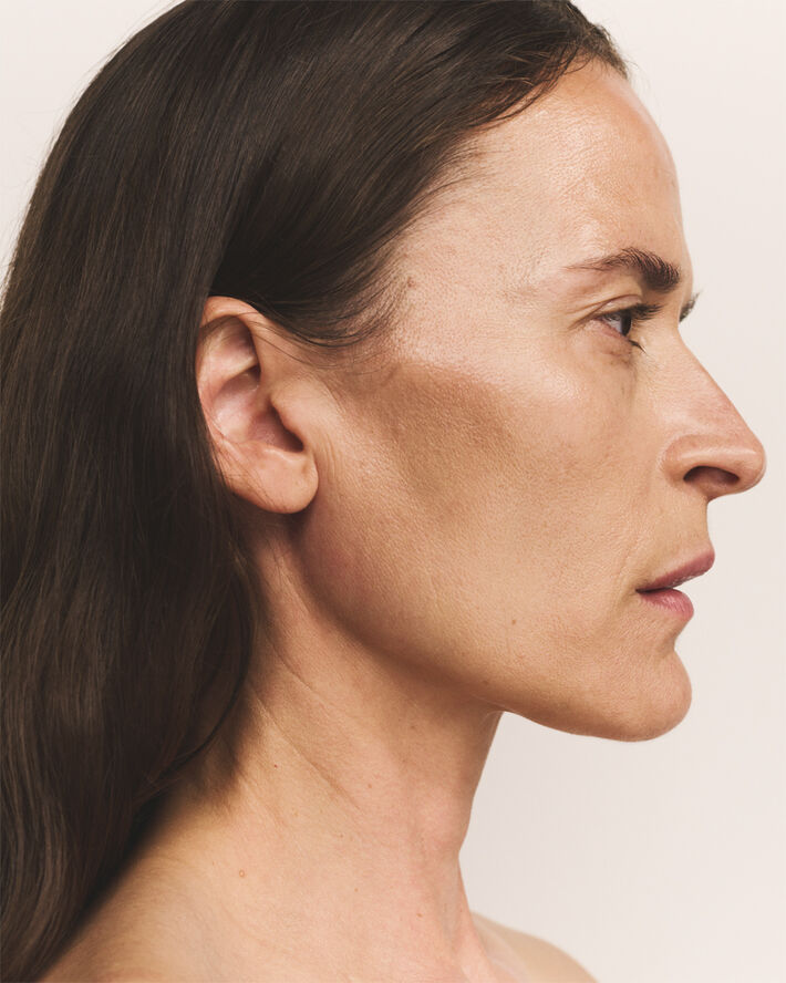 Skin Light - Natural Liquid Foundation