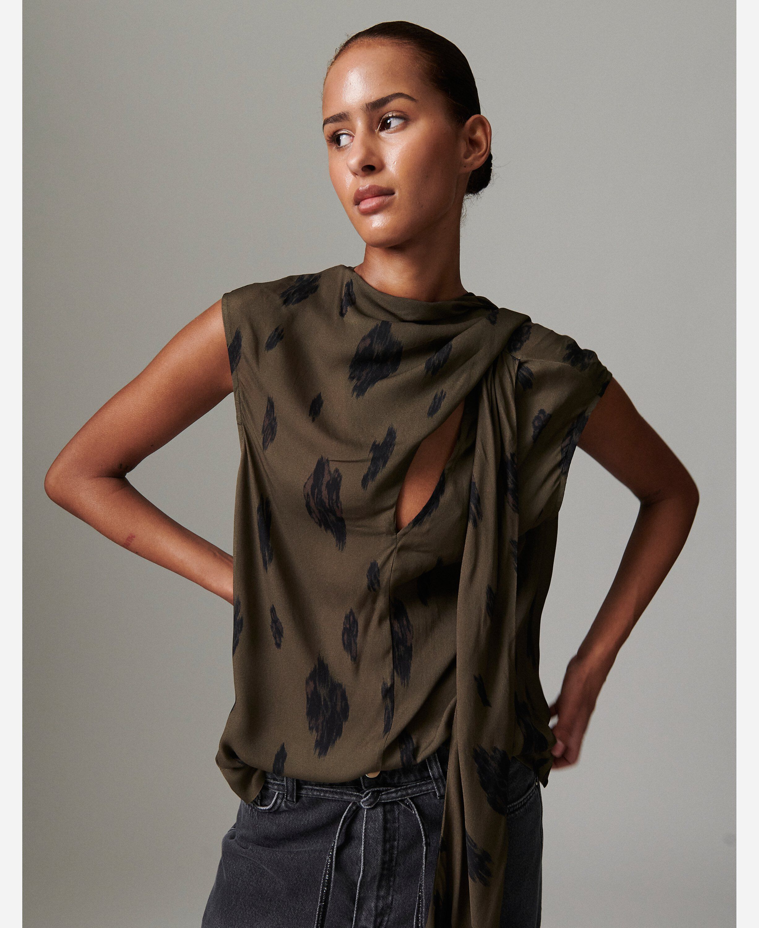 Timett - Abstract Animal